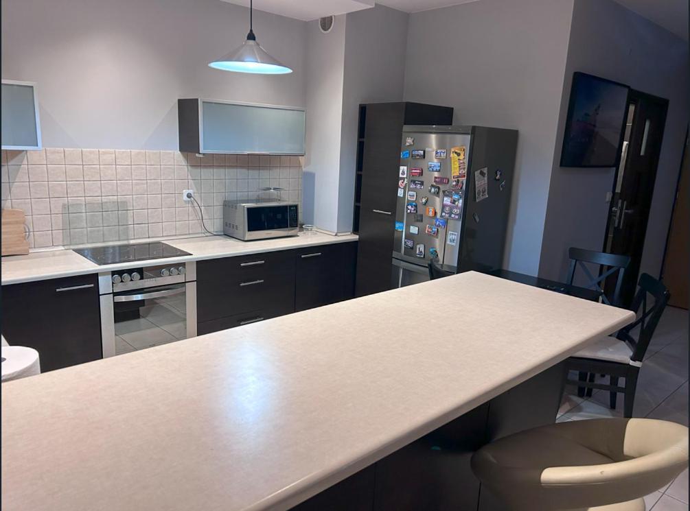 Apartament W Wesolej Varsó Kültér fotó